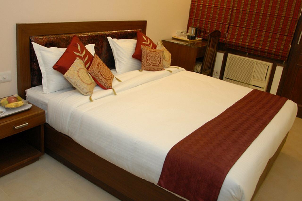 Red Maple Bed & Breakfast Nuova Delhi Esterno foto