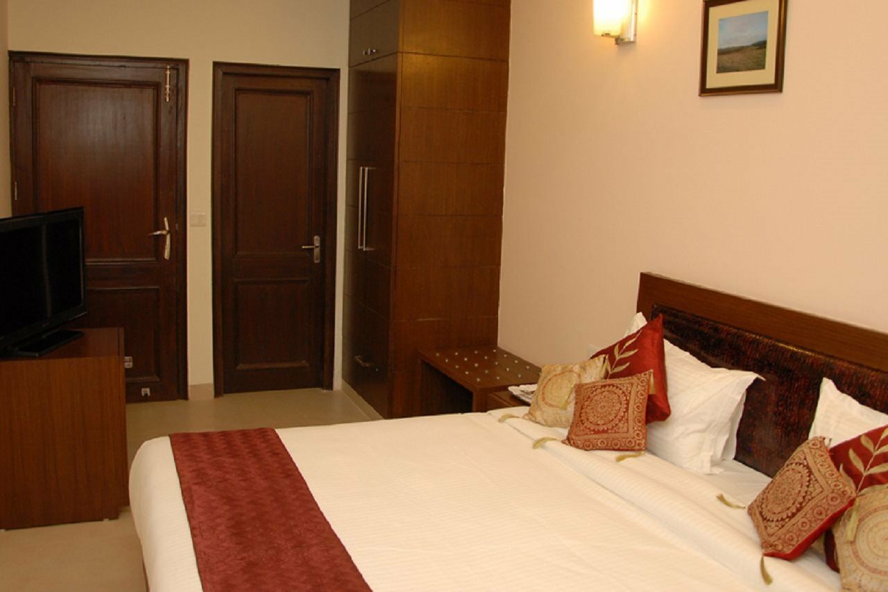 Red Maple Bed & Breakfast Nuova Delhi Esterno foto